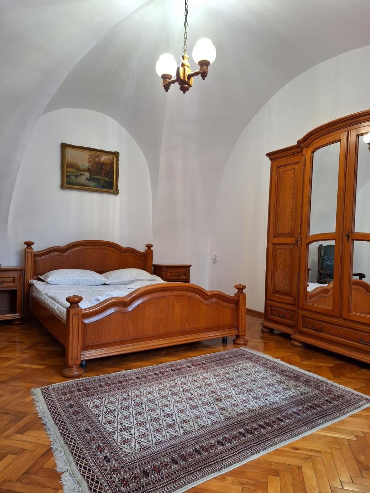 Classy View - Panoramic Sibiu Suite מראה חיצוני תמונה